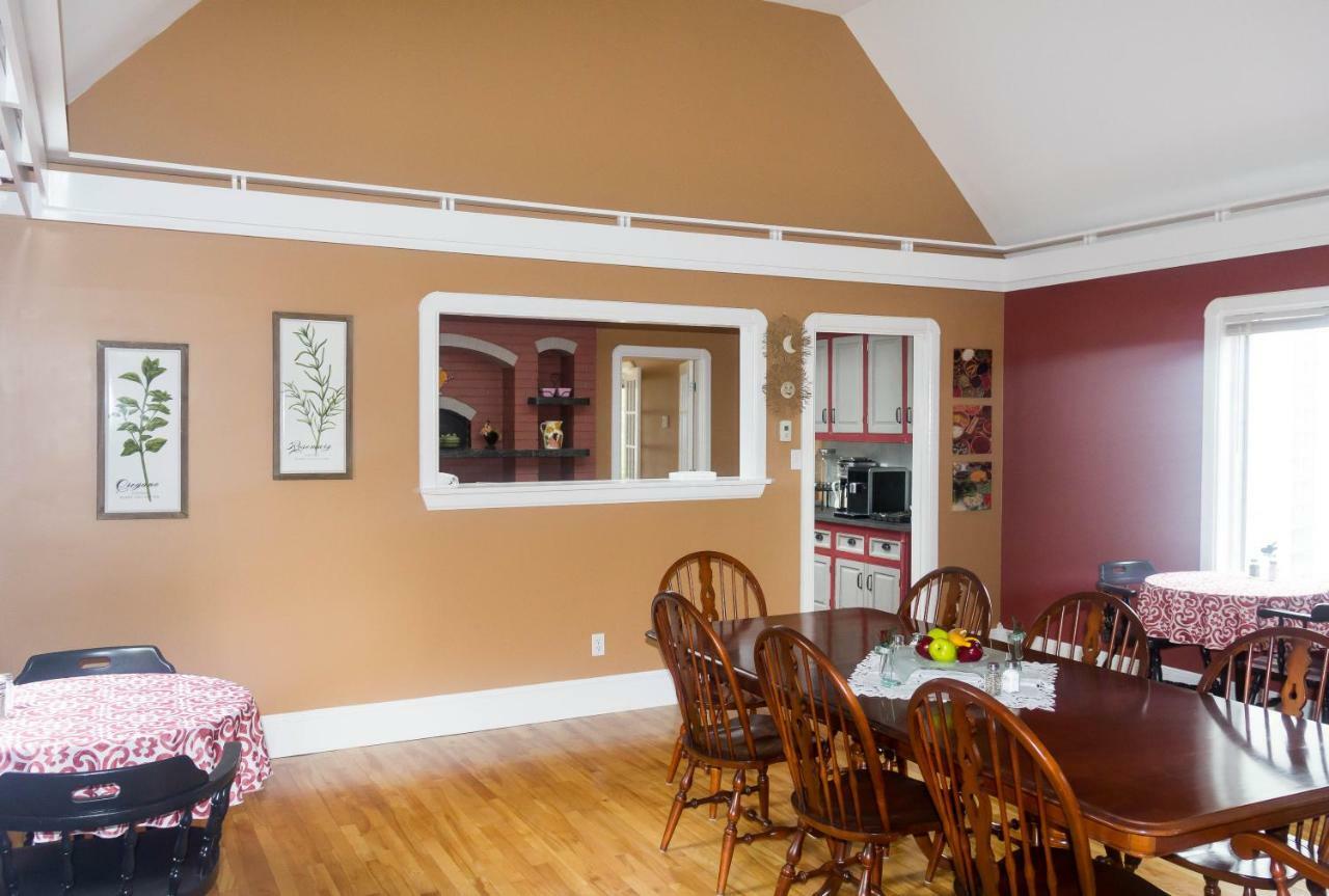 Fox Point Inn Parrsboro Extérieur photo